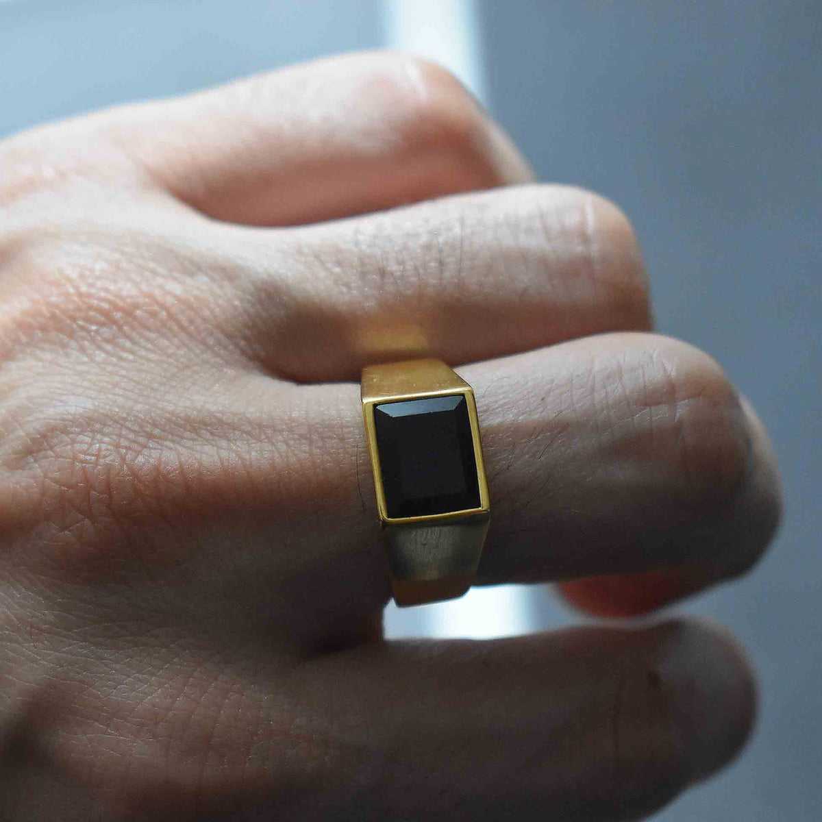 Onix Signet Ring